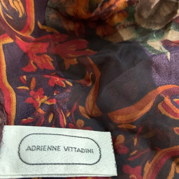 ADRIENNE VITTADINI floral scarf 100% silk - Picture 8 of 14